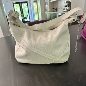 NWT Mía Tomazi purse. Never used.